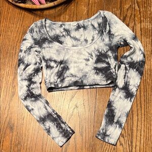 Garage Monochrome Tie-Dye Long Sleeve Crop Top